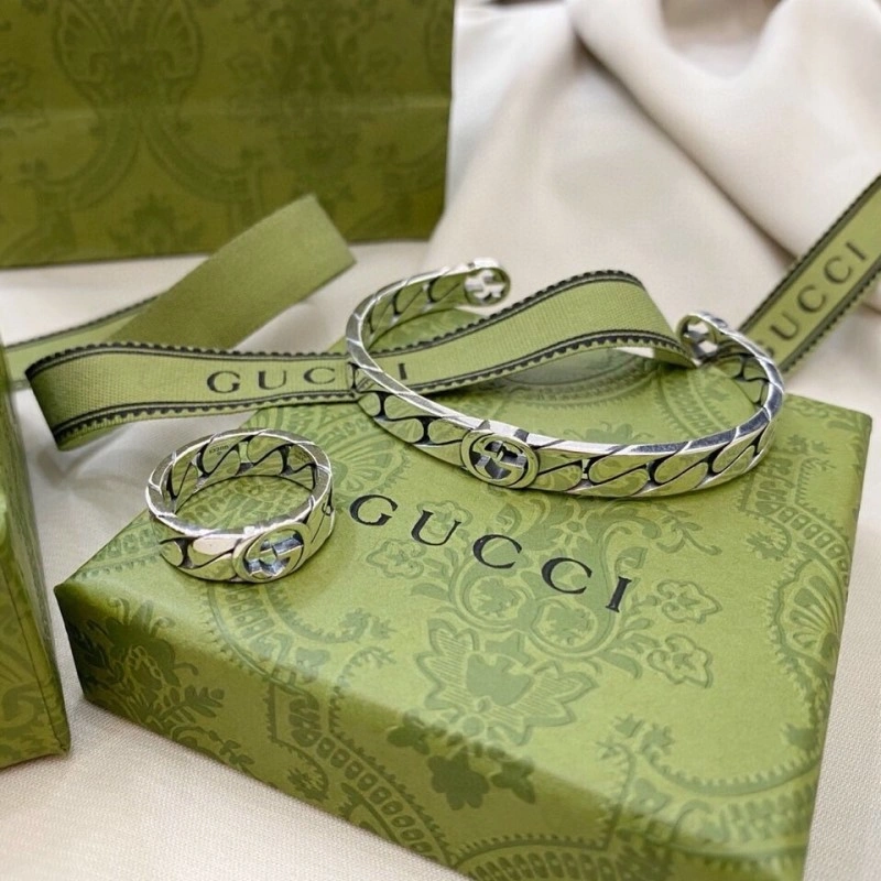 Tailored Gucci Bracelets 243783