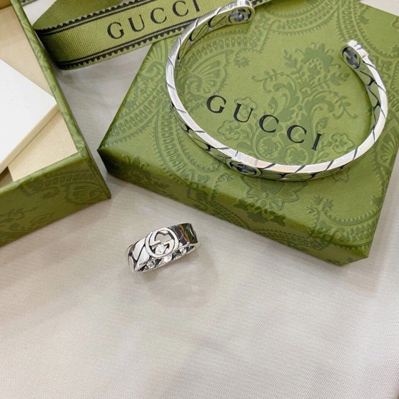 Tailored Gucci Bracelets 243783