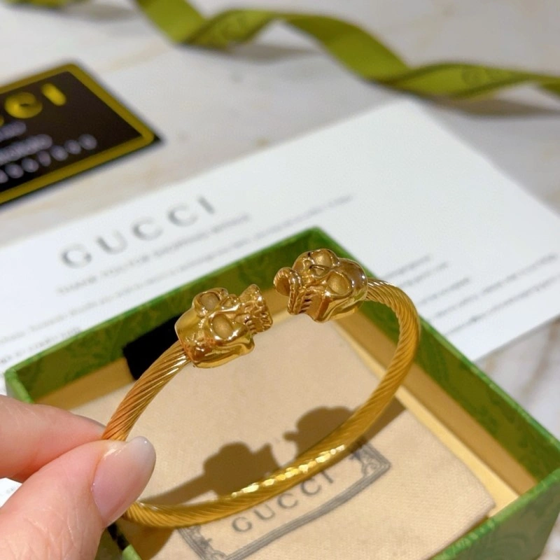 Snug Gucci Bracelets 243449