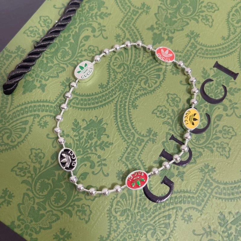 Supportive Gucci Bracelets 243437