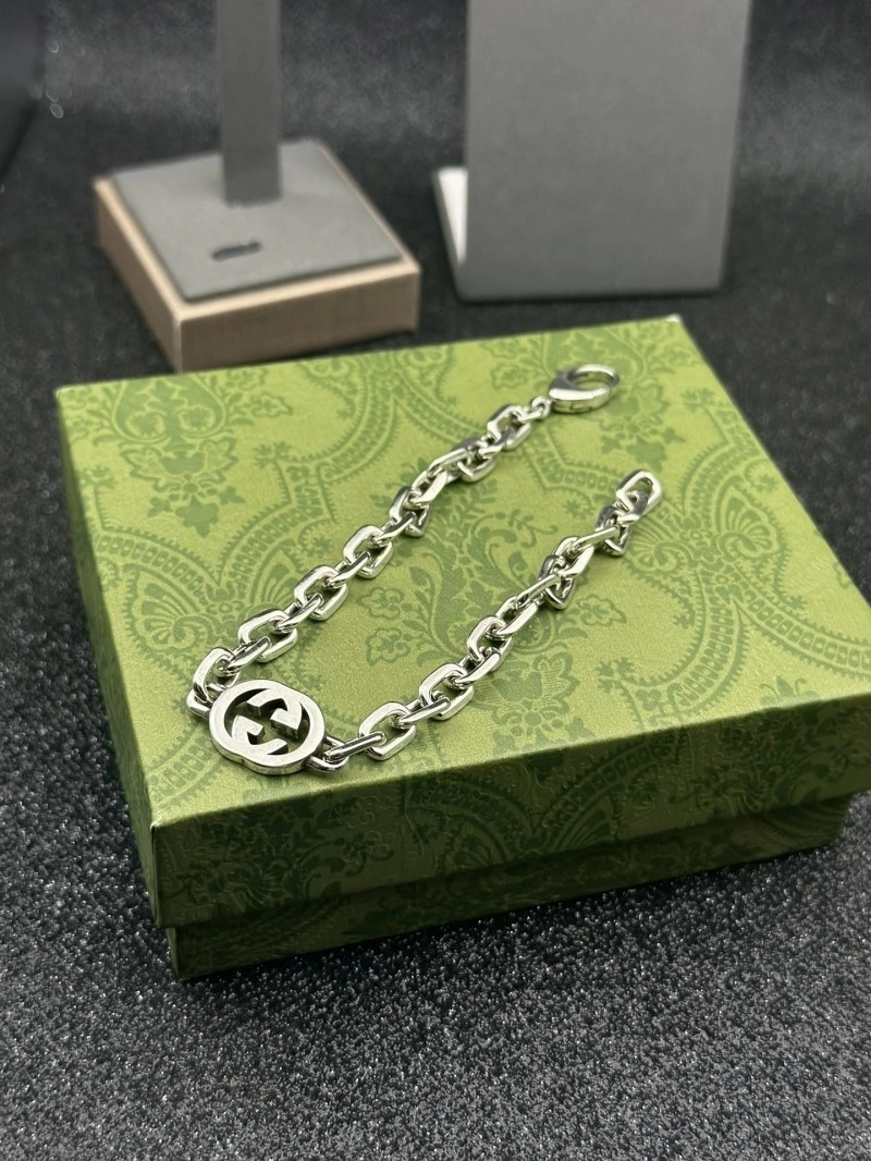 Vibrant Gucci Bracelets 243406