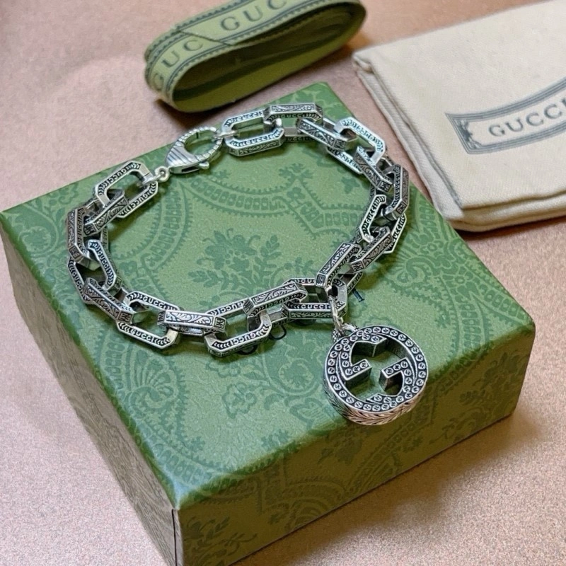 Sustainable Gucci Bracelets 243405