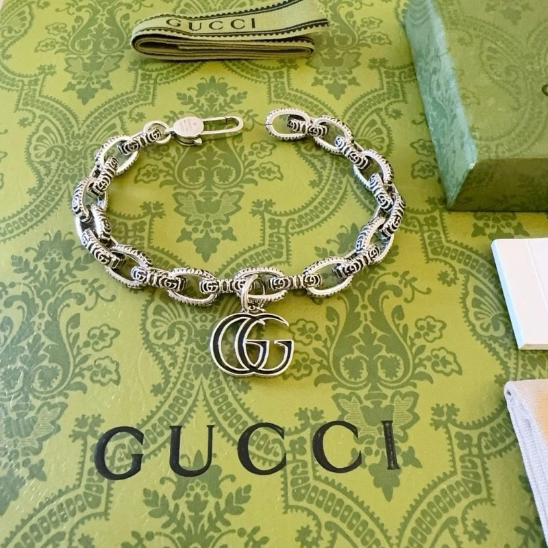 Sleek Gucci Bracelets 243416