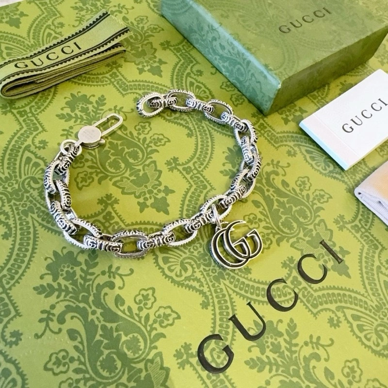 Sleek Gucci Bracelets 243416