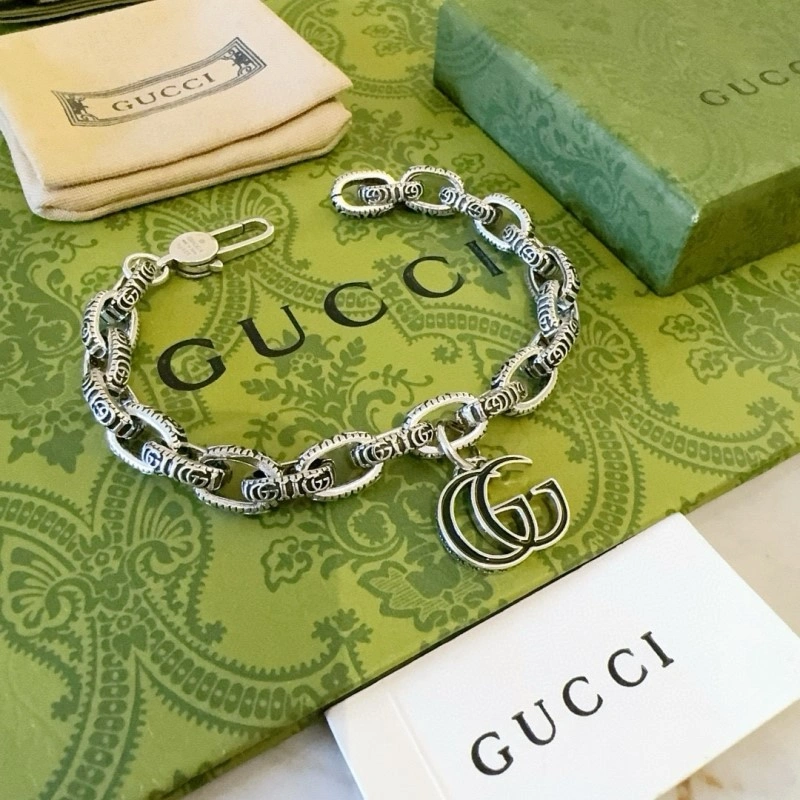 Sleek Gucci Bracelets 243416