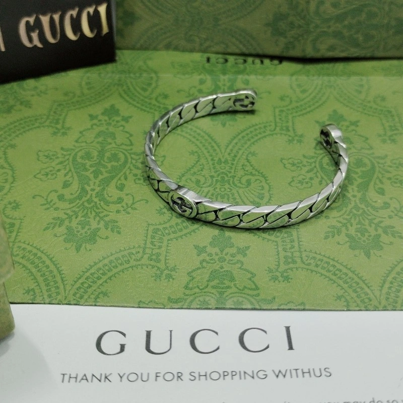ZipUp Gucci Bracelets 243410