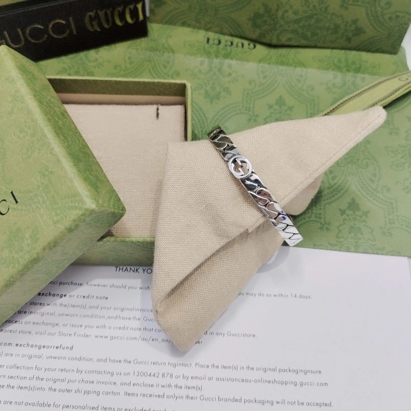 ZipUp Gucci Bracelets 243410