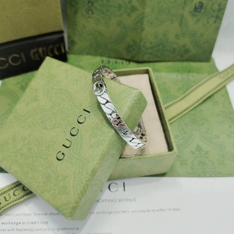 ZipUp Gucci Bracelets 243410