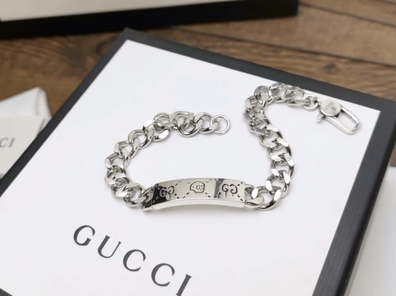 Comfortable Gucci Bracelets 243389