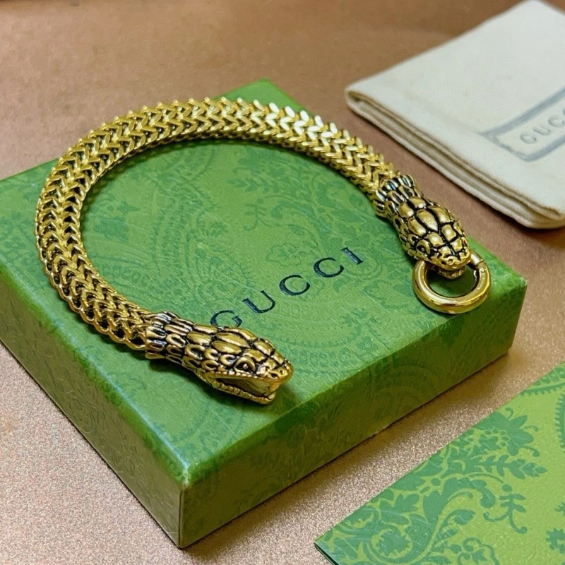 FashionForward Gucci Bracelets 243352