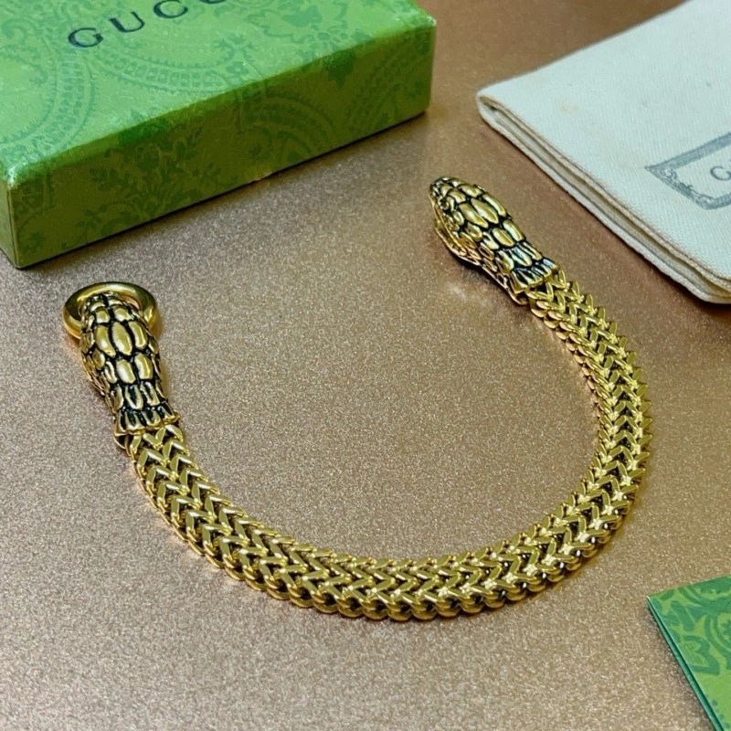 FashionForward Gucci Bracelets 243352