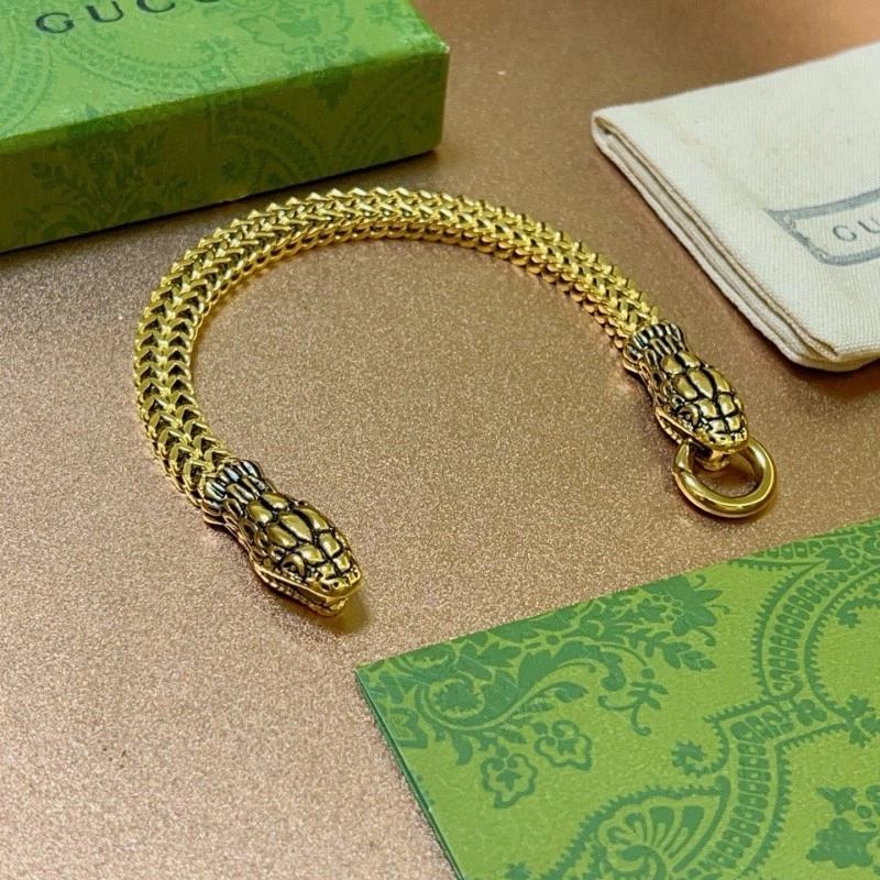 FashionForward Gucci Bracelets 243352
