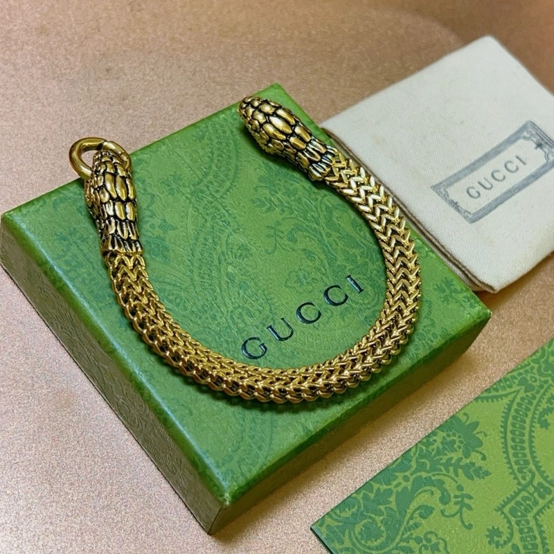 FashionForward Gucci Bracelets 243352