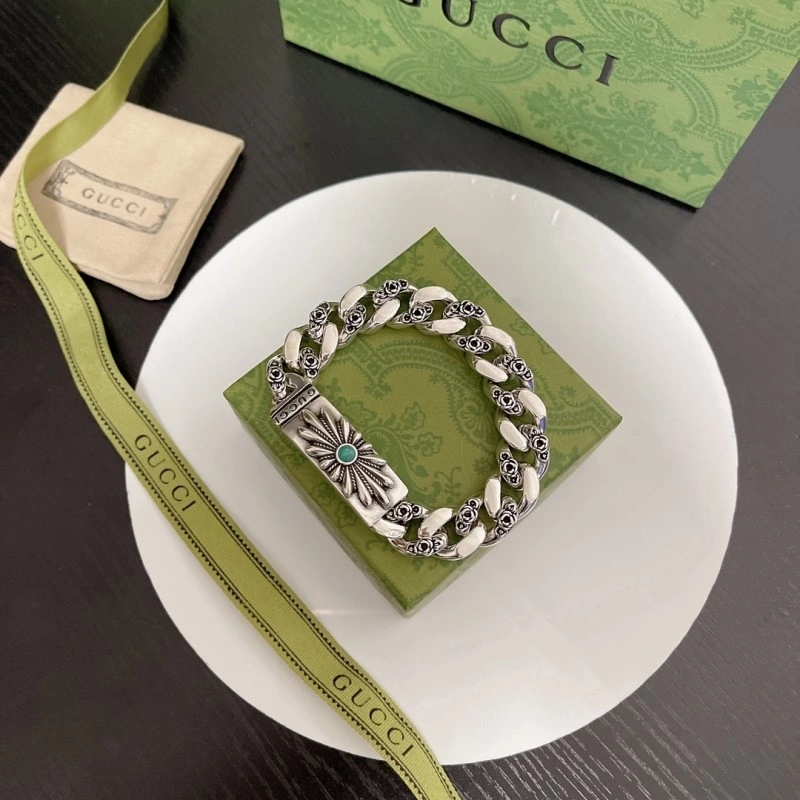 Chic Gucci Bracelets 243344
