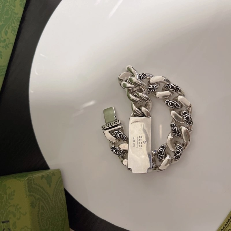 Chic Gucci Bracelets 243344