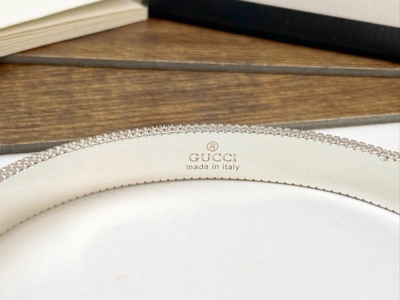 Gucci Bracelets UrbanChic 243331