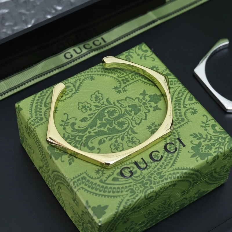 ZeroBulk Gucci Bracelets 243312