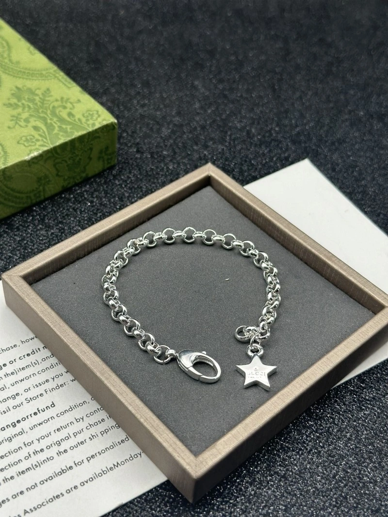 Modern Gucci Bracelets 243304