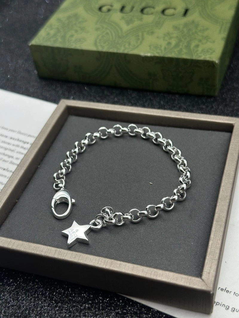 Modern Gucci Bracelets 243304