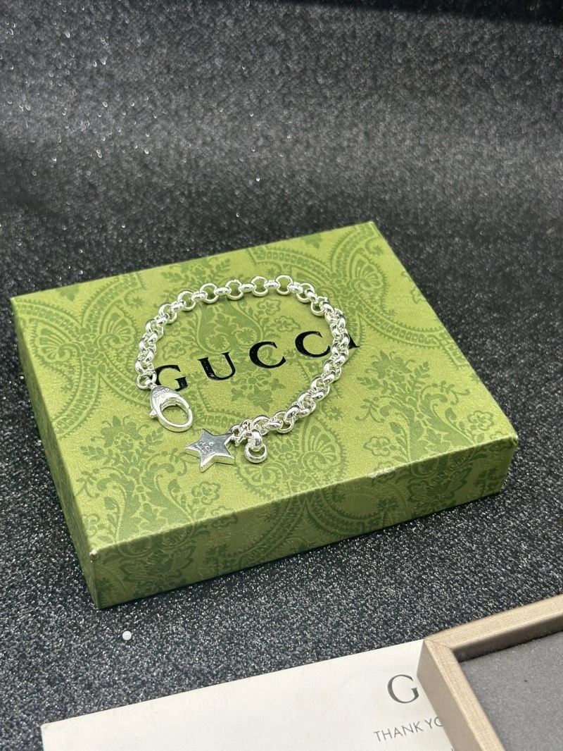 Modern Gucci Bracelets 243304