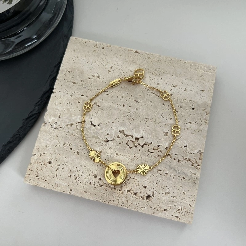 RelaxedFit Gucci Bracelets 243318