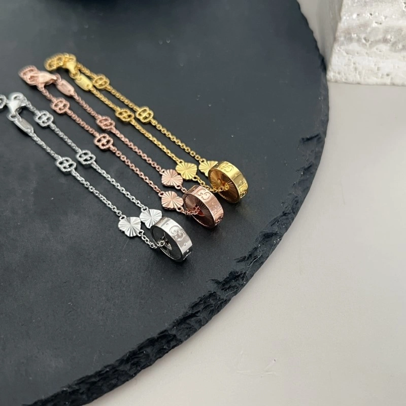 RelaxedFit Gucci Bracelets 243318