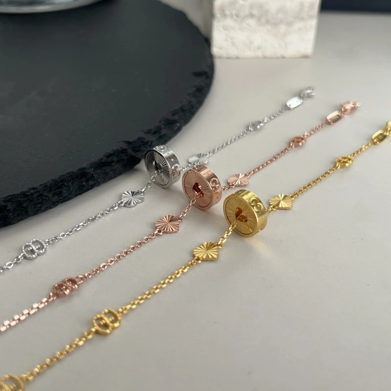 RelaxedFit Gucci Bracelets 243318