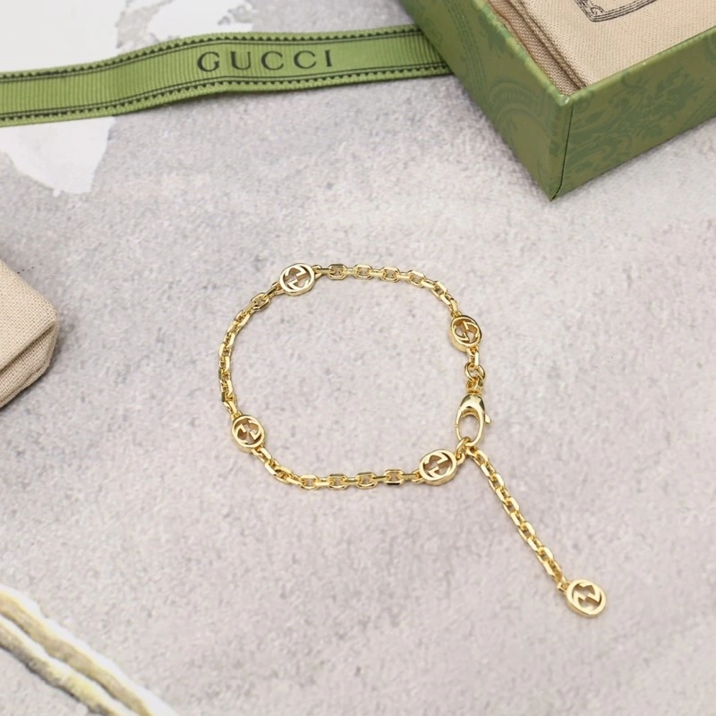 Fashionable Gucci Bracelets 243305