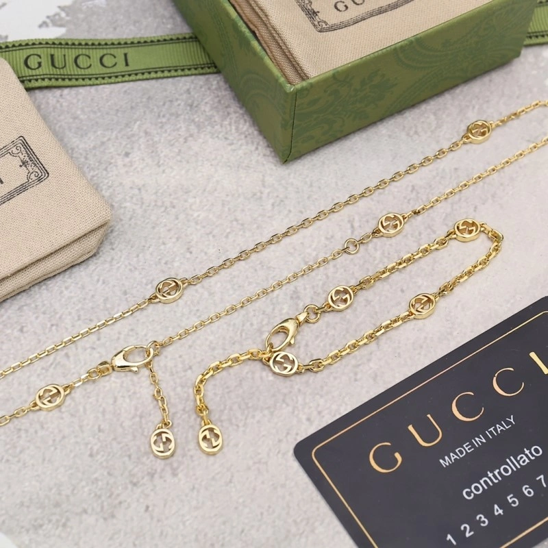 Fashionable Gucci Bracelets 243305