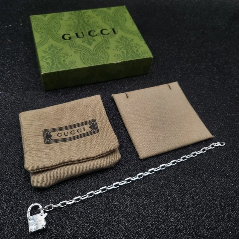 Chic Gucci Bracelets 243299