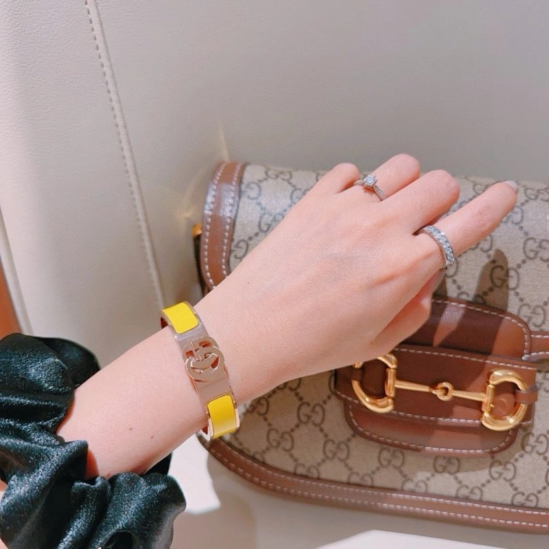 Cozy Gucci Bracelets 243294