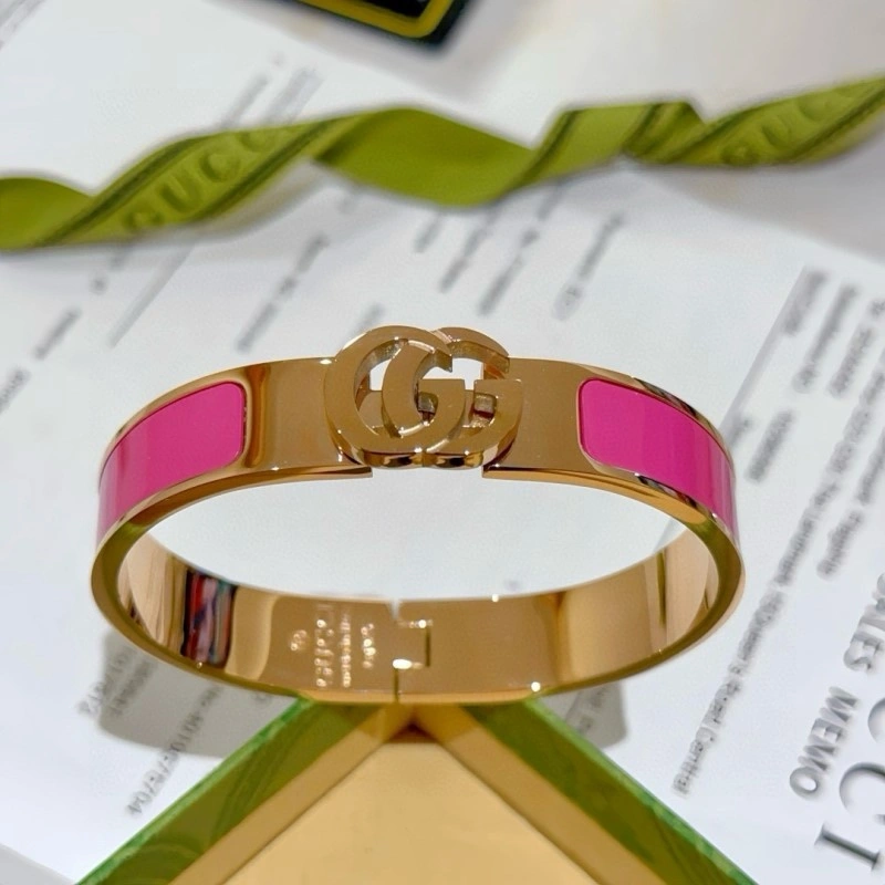 ComfortFit Gucci Bracelets 243293