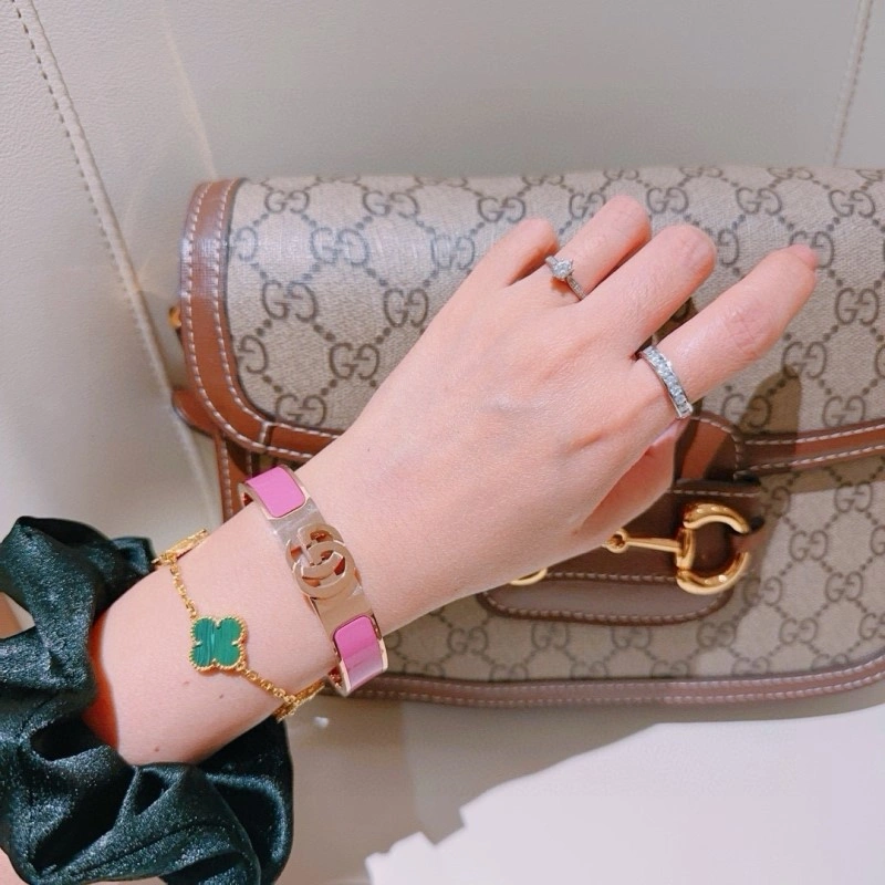 ComfortFit Gucci Bracelets 243293