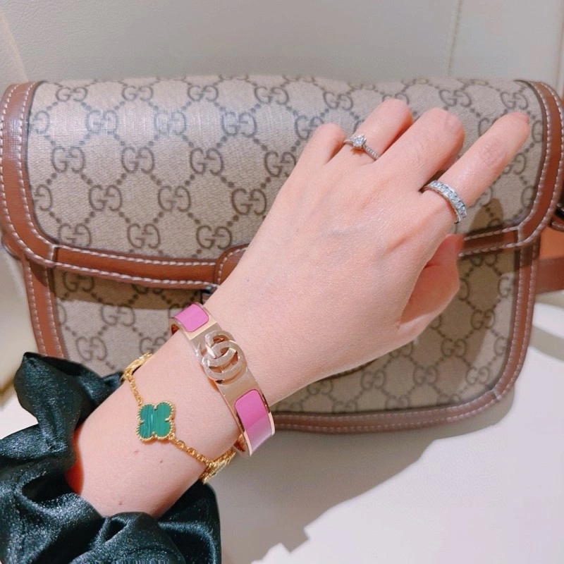 ComfortFit Gucci Bracelets 243293