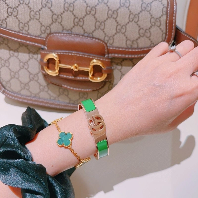 Fashionable Gucci Bracelets 243292
