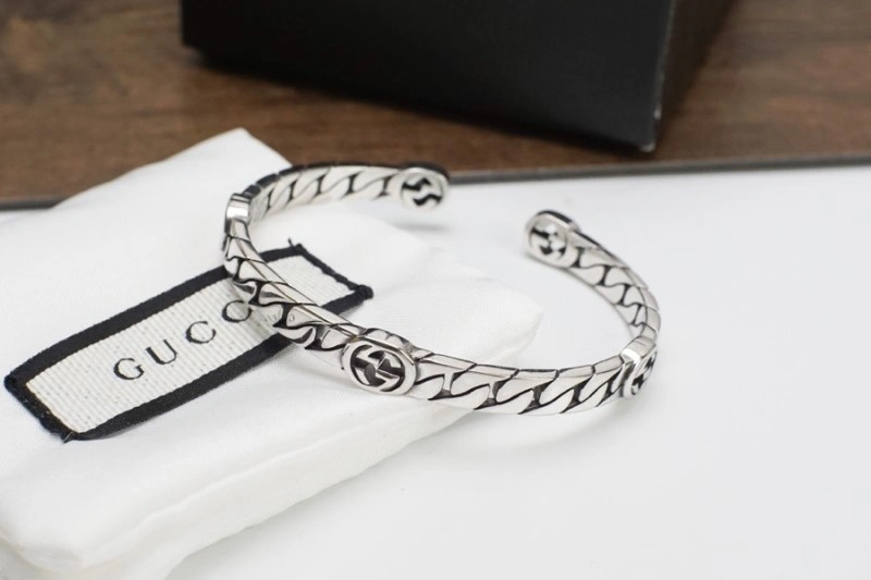 WellDesigned Gucci Bracelets 243295