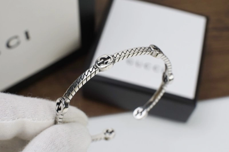 WellDesigned Gucci Bracelets 243295