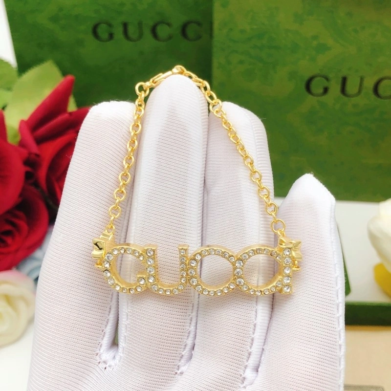Attractive Gucci Bracelets 243267