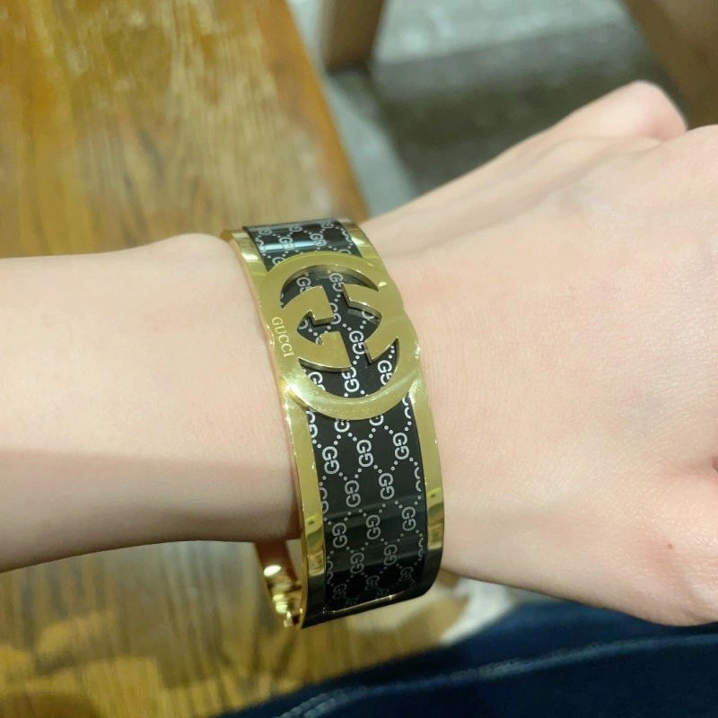 Fashionable Gucci Bracelets 243263