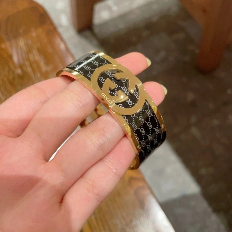 Fashionable Gucci Bracelets 243263