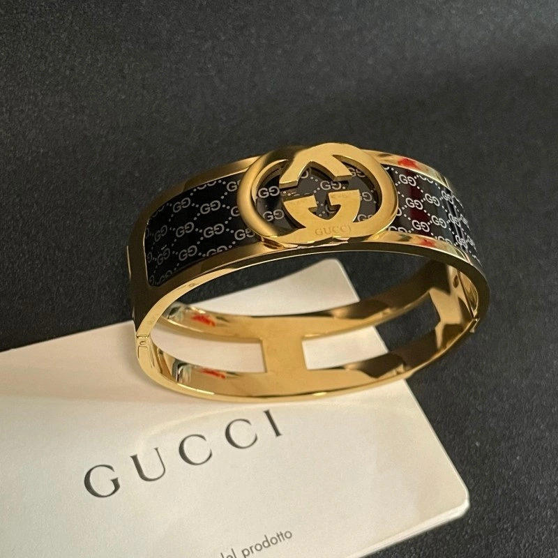 Fashionable Gucci Bracelets 243263