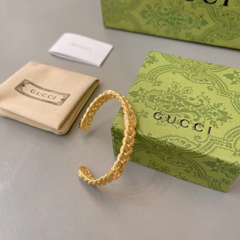 Trendsetting Gucci Bracelets 243276