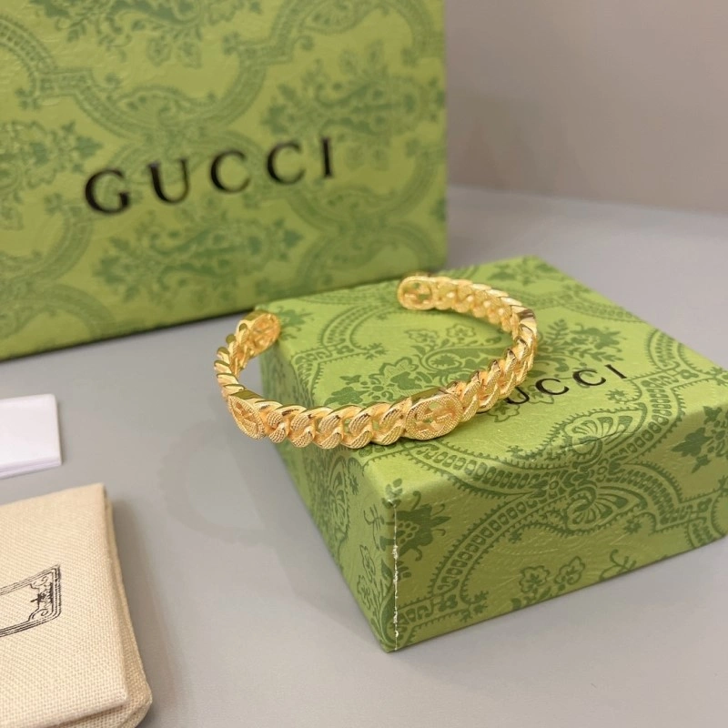 Trendsetting Gucci Bracelets 243276
