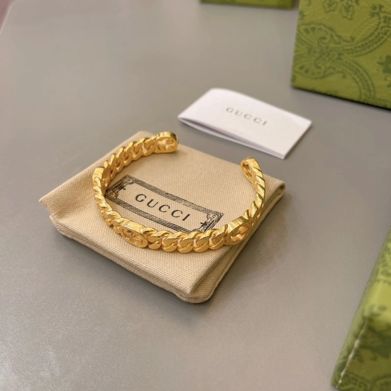 Trendsetting Gucci Bracelets 243276