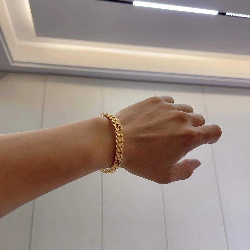 Trendsetting Gucci Bracelets 243276