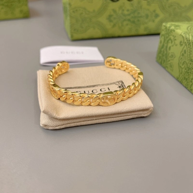 Trendsetting Gucci Bracelets 243276