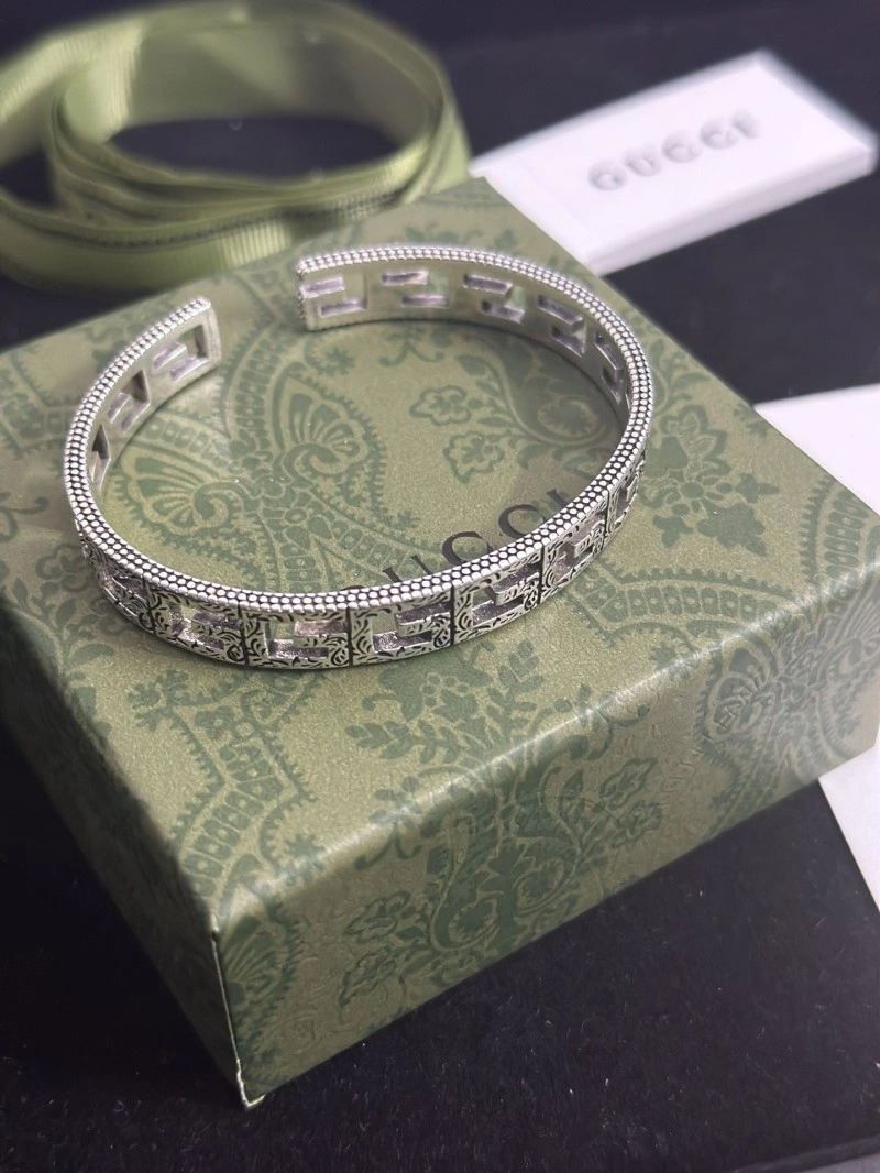 EasyCare Gucci Bracelets 243272