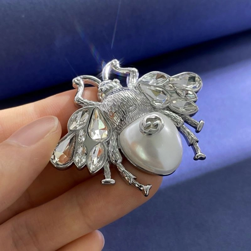 Gucci Brooches Supportive 246618