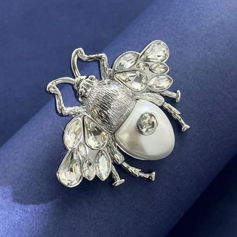 Gucci Brooches Supportive 246618
