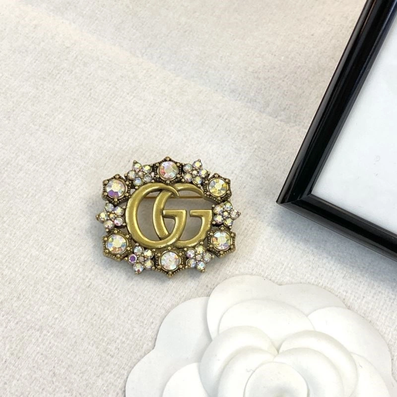Comfortable Gucci Brooches 244571